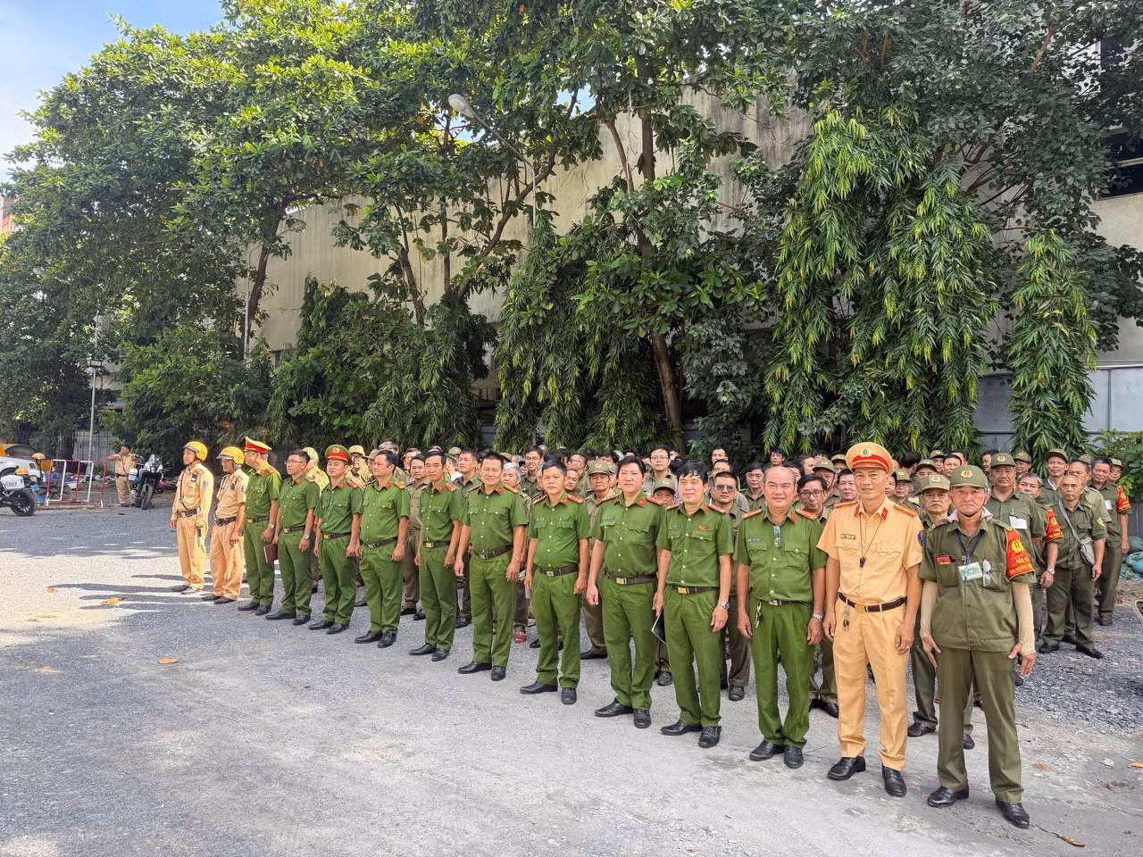 Phát huy cai trò nồng cốt Công an phường xã trong công tác đảm bảo trật tự an toàn giao thông -0