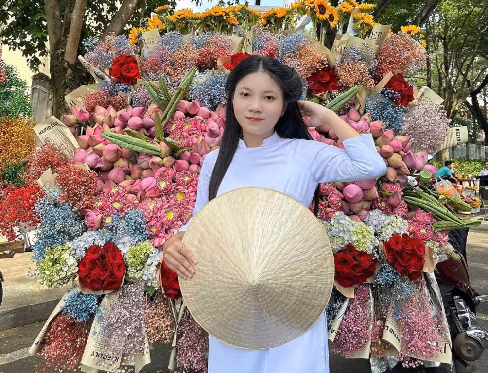 Công an vào cuộc vụ nữ sinh lớp 11 đột ngột “mất tích” -0