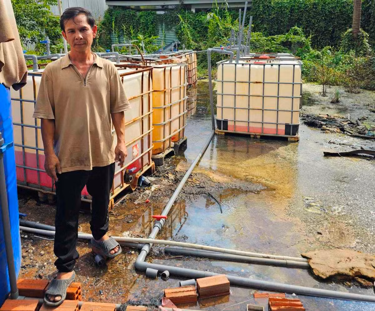 Triệt phá đường dây sản xuất, buôn bán hàng giả nhãn hiệu nước tẩy O.K -2