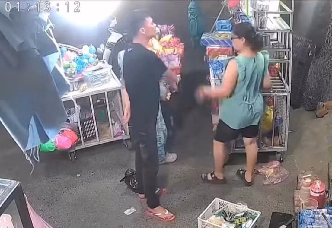  Đã làm rõ hành tung gã thanh niên hành hung phụ nữ mang thai -0