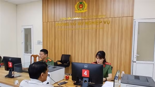 Xây dựng và hoàn thiện 10 dự án luật trọng tâm, yêu cầu cấp bách trong giai đoạn hiện nay