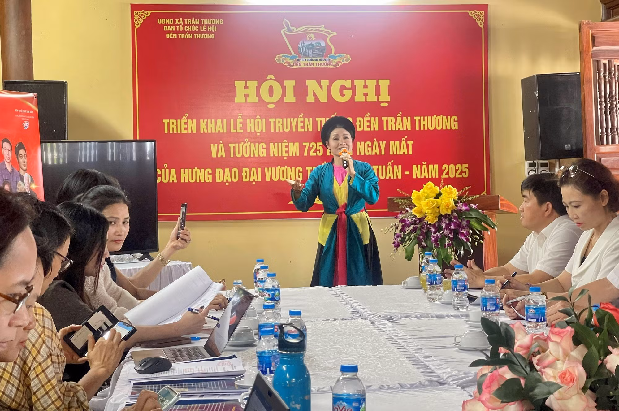 Trên 300 nghệ sĩ, diễn viên biểu diễn trong đêm khai mạc Lễ hội Đền Trần Thương năm 2025 -0