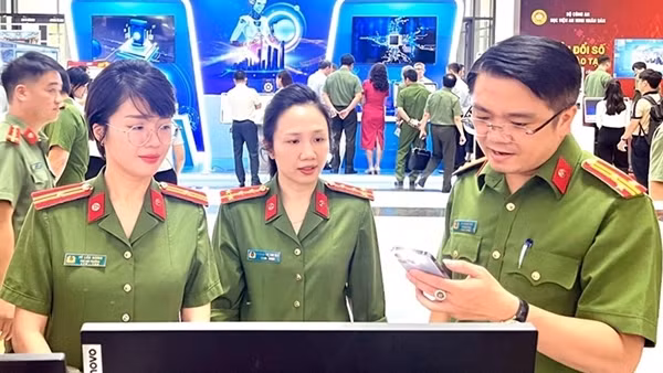 Công an tỉnh Quảng Ninh bứt phá chuyển đổi số, nâng tầm phục vụ nhân dân