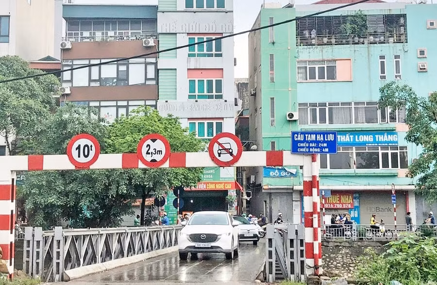 Hà Nội yêu cầu tiếp tục rà soát cầu yếu, cầu tạm -0
