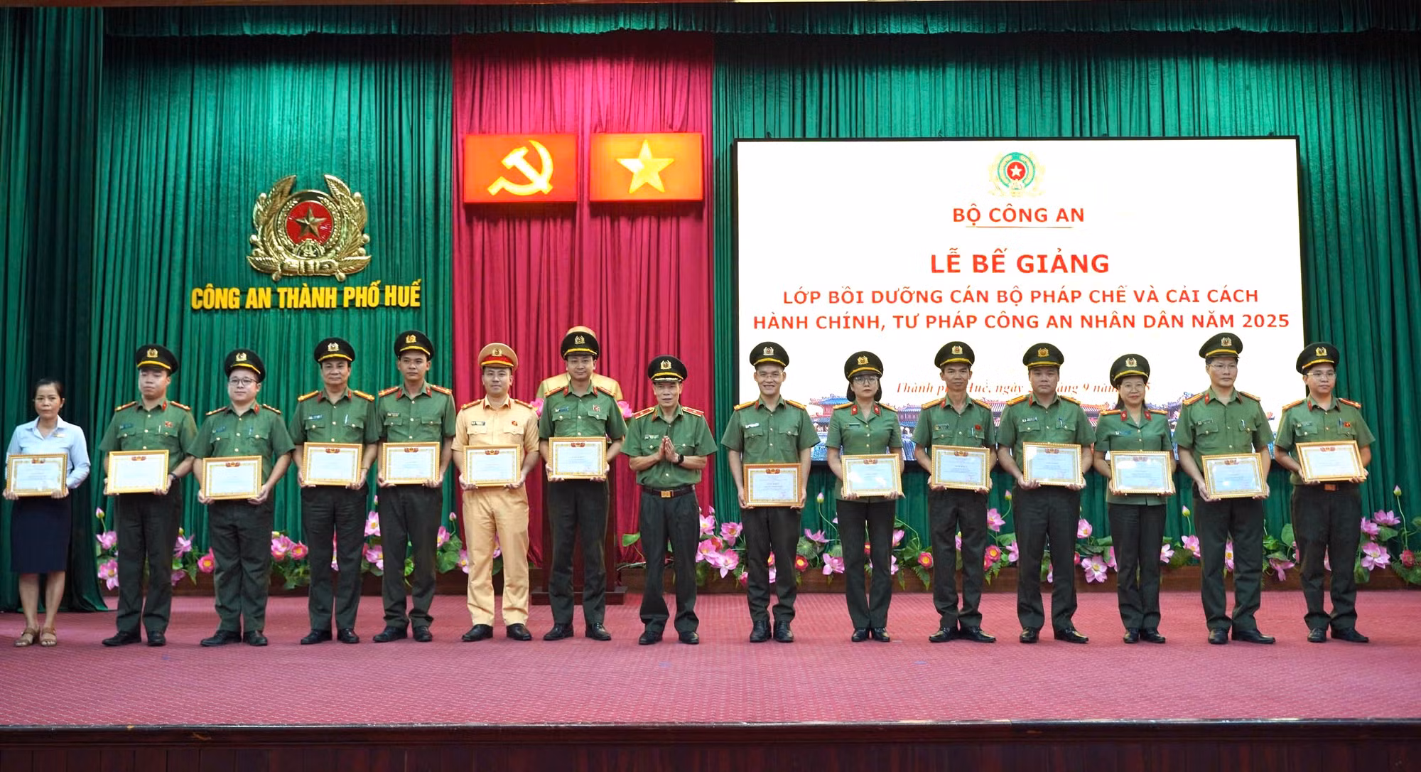 Nâng cao bản lĩnh, nghiệp vụ đội ngũ cán bộ pháp chế CAND -0