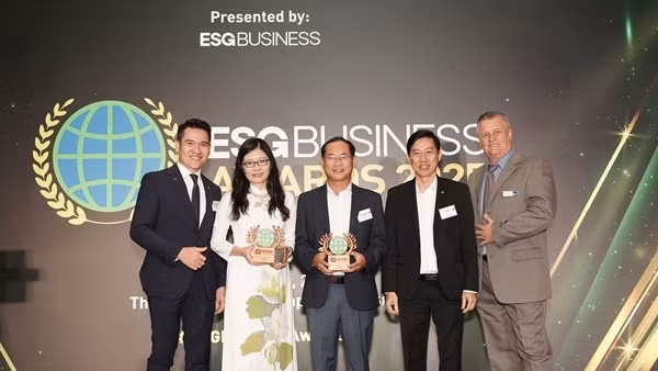 Vinuni “chiến thắng kép” tại Esg Business Awards 2025