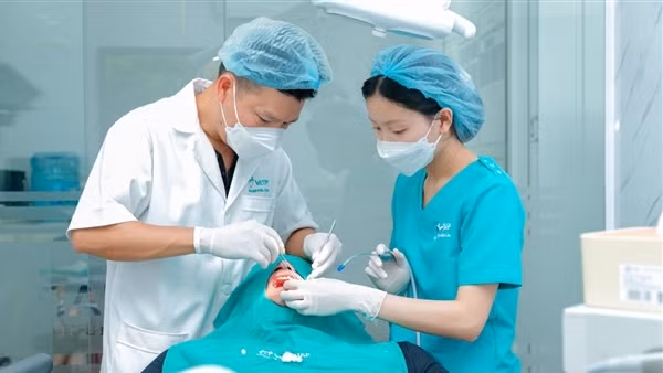 Dấu hiệu nhận biết nha khoa “bẫy khách": Giá rẻ có thực sự rẻ?