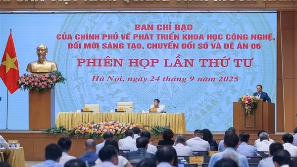 Bàn giải pháp tiếp tục phát triển khoa học công nghệ, đổi mới sáng tạo, chuyển đổi số và Đề án 06