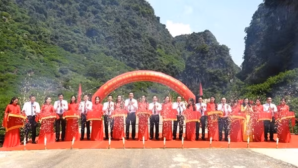 Khánh thành tuyến đường kết nối phát triển sản xuất vùng cây trồng đặc sản Lạng Sơn