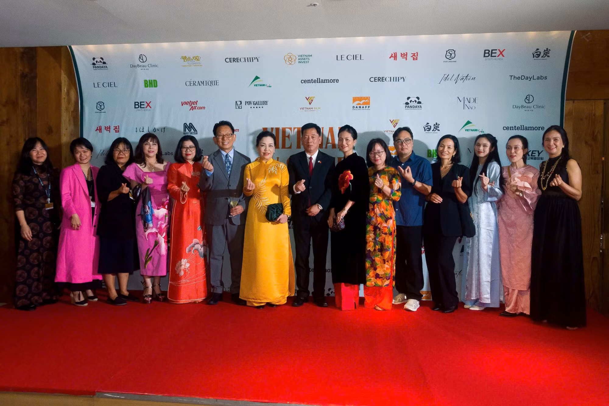 600 chuyên gia, nhà sản xuất, nghệ sĩ dự “Đêm Việt Nam - Vietnam Night” tại BIFF 2025 -0