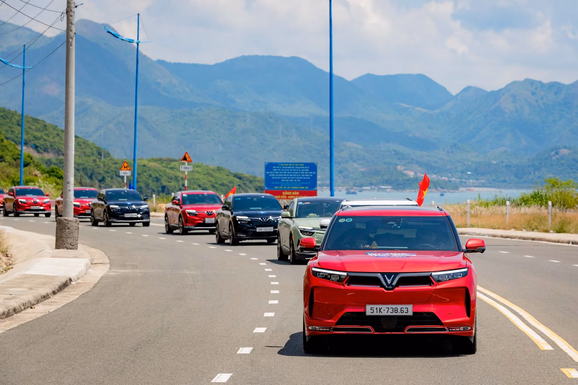 300 xe VinFast tham dự Wonder Trip 2023 -1