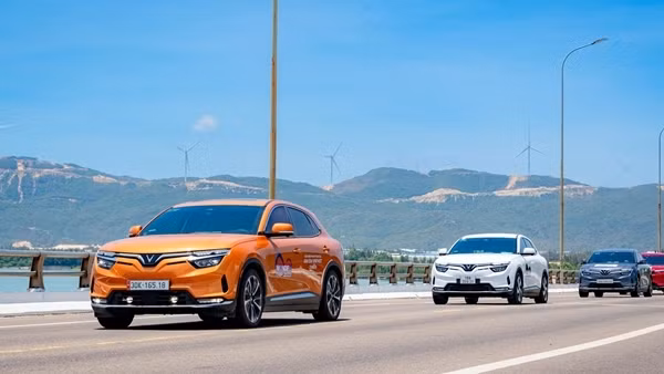 300 xe VinFast tham dự Wonder Trip 2023