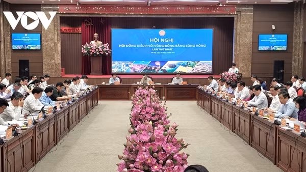 Thủ tướng chủ trì Hội nghị Hội đồng điều phối vùng đồng bằng sông Hồng
