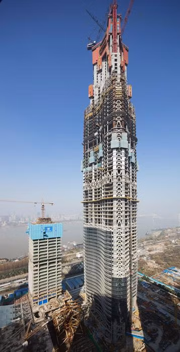 Trung Quốc: Bước chậm lại để đi xa hơn -0