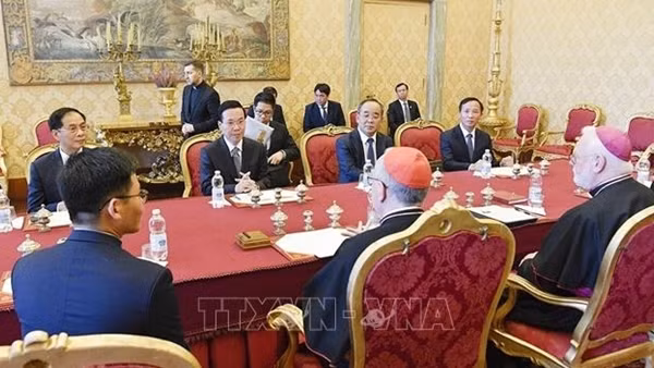 Chủ tịch nước Võ Văn Thưởng gặp Thủ tướng Tòa thánh Vatican, Hồng y Pietro Parolin