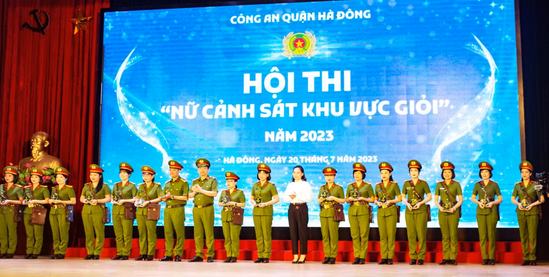 Sôi nổi hội thi tranh tài nữ Cảnh sát khu vực giỏi -0