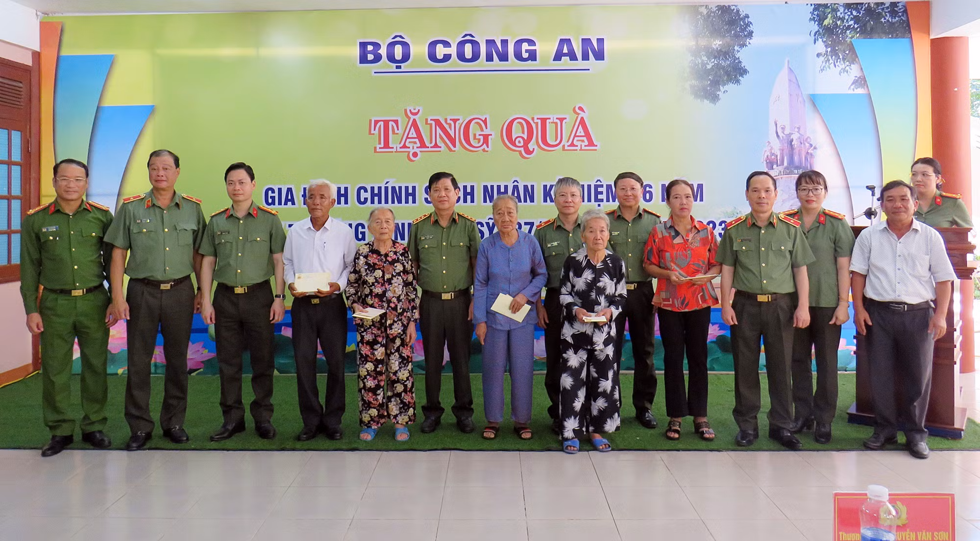 Tri ân các anh hùng, liệt sĩ An ninh khu V -0
