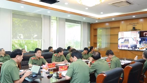Thực hiện nghiêm các quy định, tạo niềm tin của nhân dân đối với Đảng về công tác cán bộ