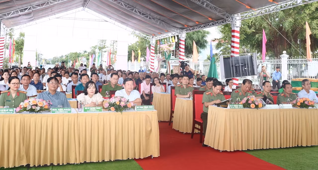 Nhiều mô hình hiệu quả, điển hình tiên tiến trong phong trào toàn dân bảo vệ An ninh Tổ quốc -1