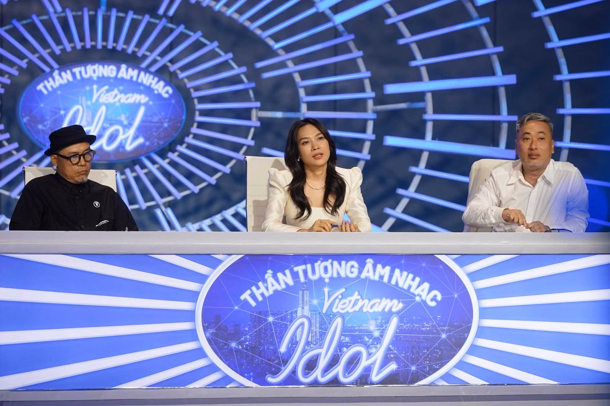 1 vietnam idol.jpg -0