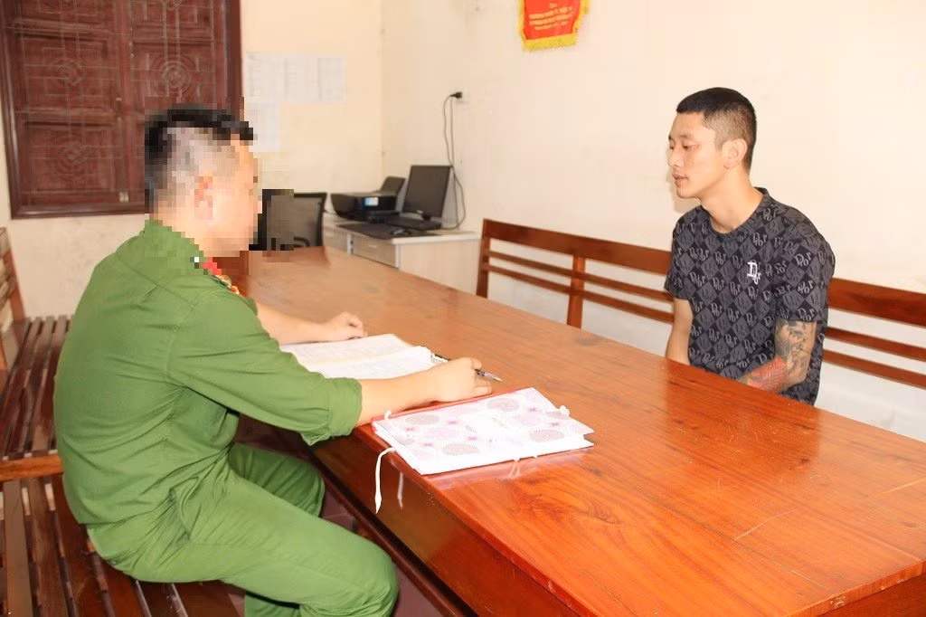Vẫn là thủ đoạn “việc nhẹ, lương cao” -0