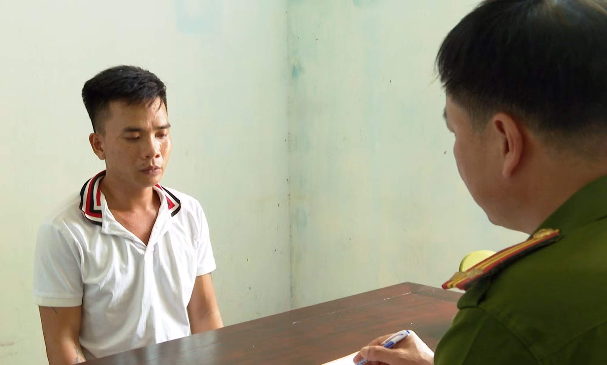 Bắt giam tài xế lái ôtô biển số nước ngoài gây tai nạn chết người -0
