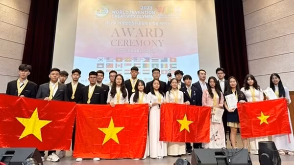 Đoàn học sinh Việt Nam đạt thành tích cao tại Cuộc thi KHKT Olympic Phát minh và Sáng chế thế giới WICO 2023