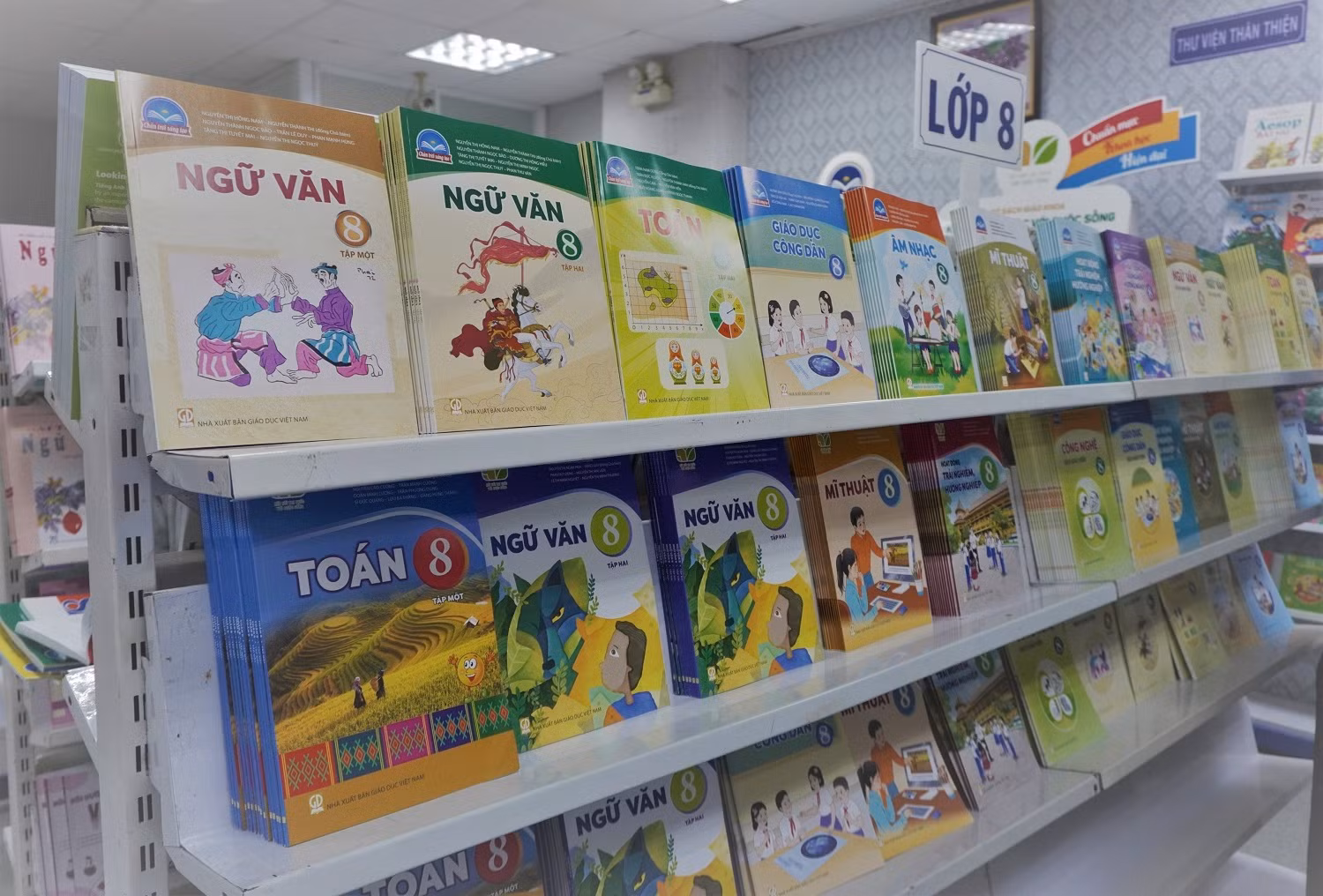 Năm học 2023-2024 liệu có thiếu sách giáo khoa? -0