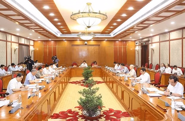 Bộ Chính trị, Ban Bí thư thi hành kỷ luật cán bộ -0