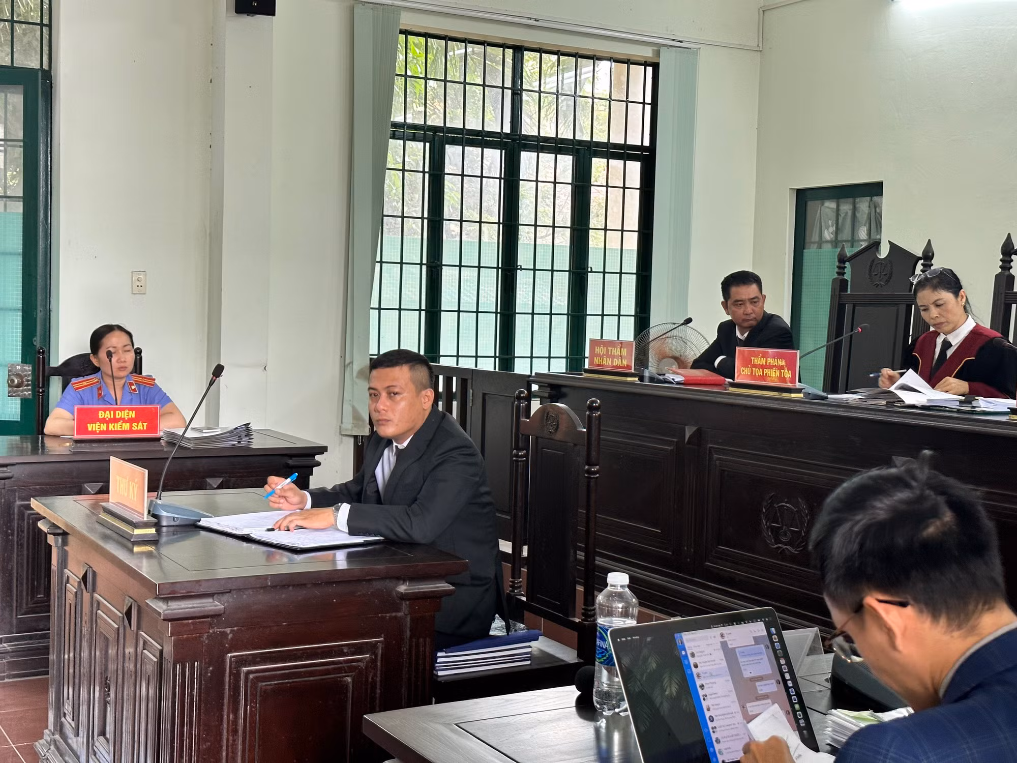 Buộc người “nói xấu” chủ bãi rác Đa Phước bồi thường hơn 7 triệu đồng và xin lỗi công khai -0