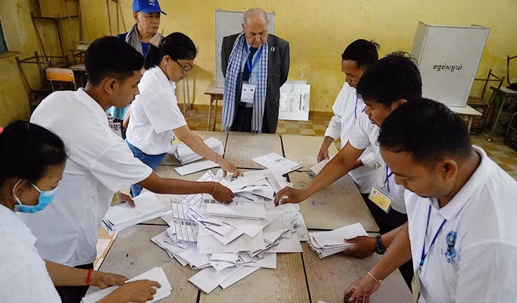 Đảng của ông Hun Sen thắng lớn với đại đa số ghế trong Quốc hội -0