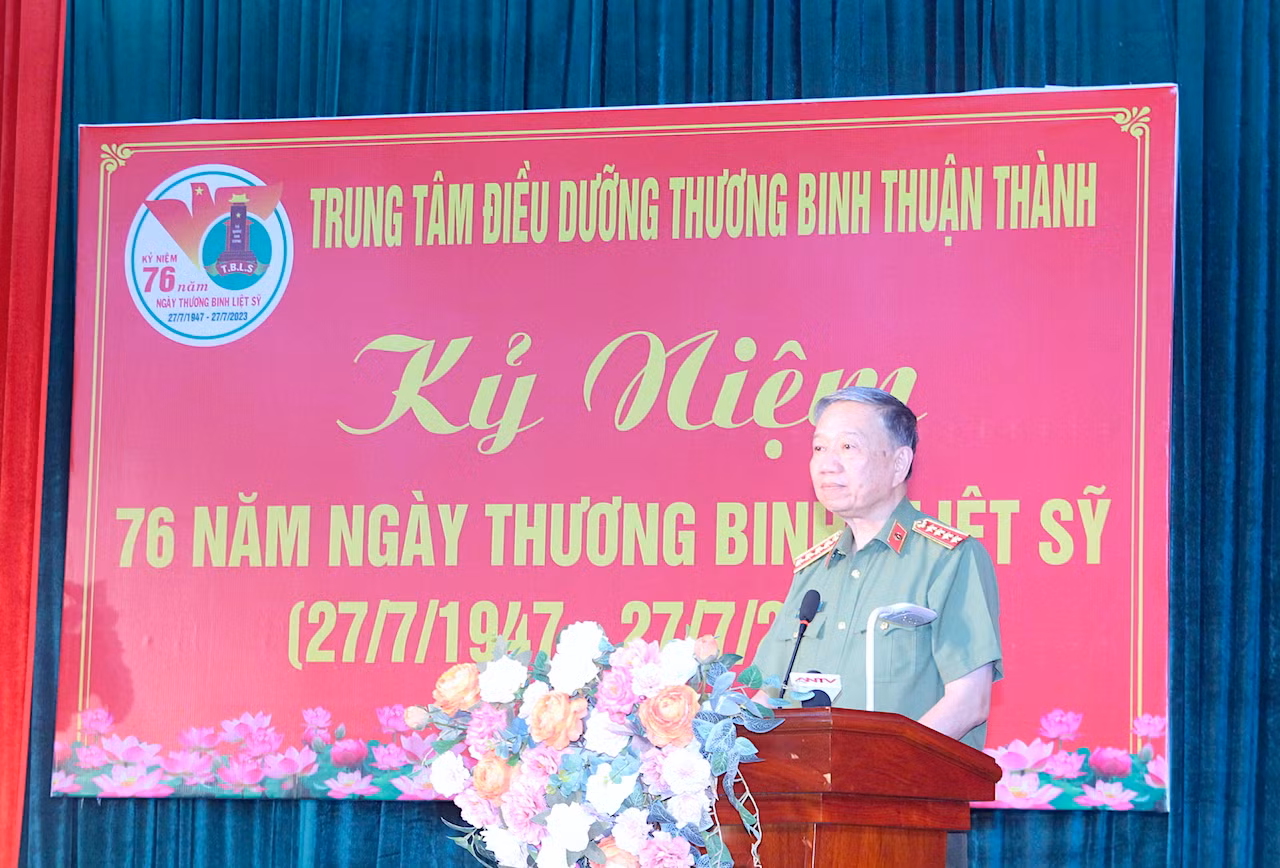 Lực lượng CAND luôn ghi nhớ công ơn và tỏ lòng 