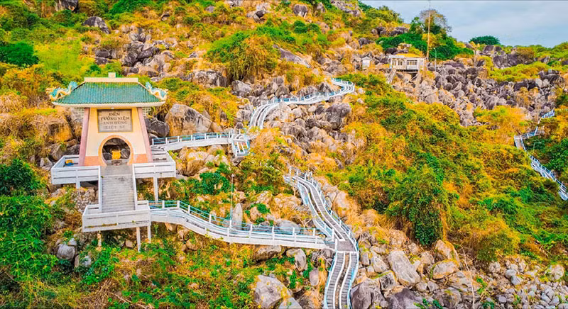Tháng 7, ở chốn thiêng Tức Dụp -0