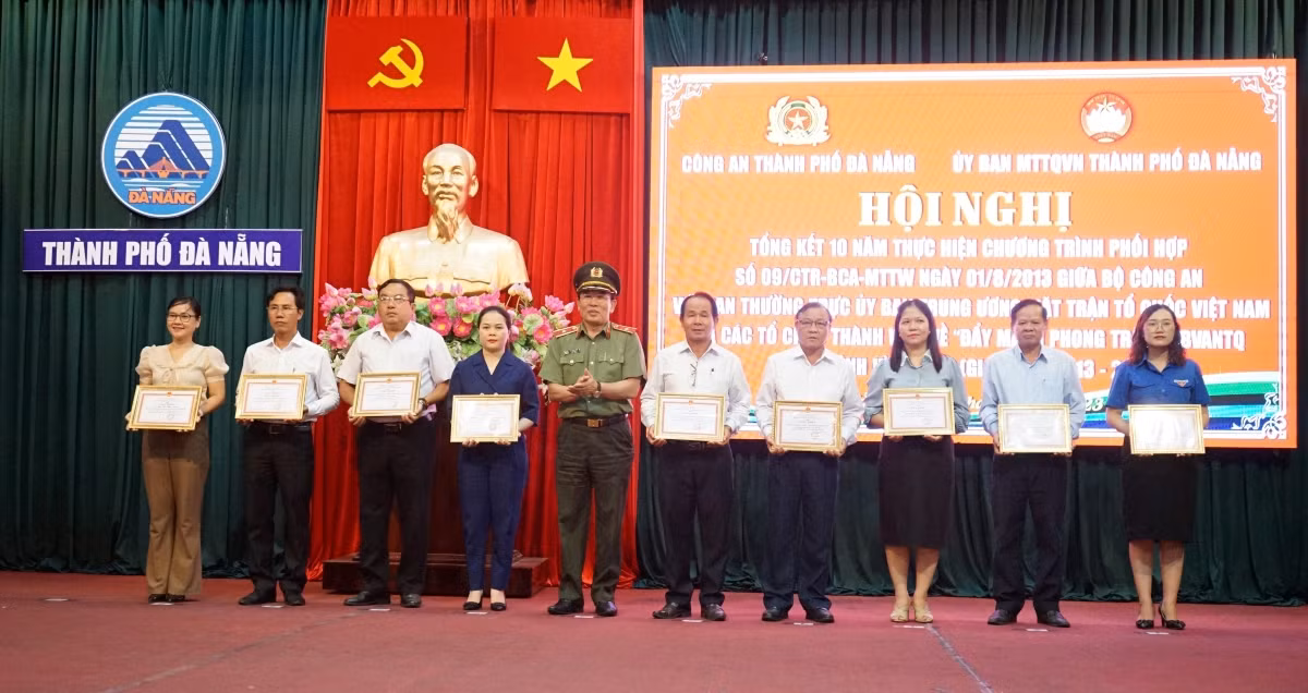 Tiếp tục đổi mới phong trào “Toàn dân bảo vệ an ninh Tổ quốc” tại Đà Nẵng -0