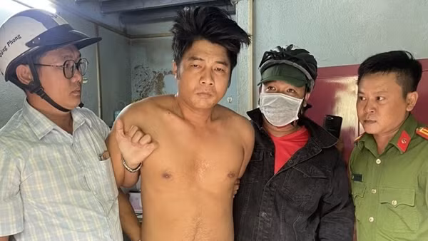 Công an TP Hồ Chí Minh và Long An phối hợp bắt 2 đối tượng trốn truy nã