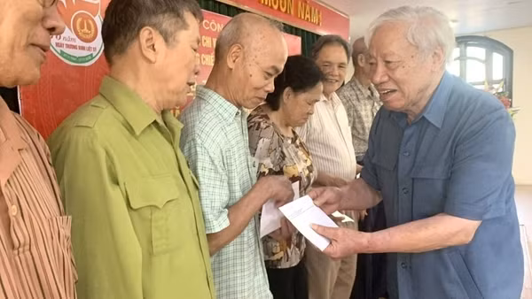 Ban liên lạc Công an chi viện miền Nam gặp mặt tri ân thương binh, gia đình chính sách