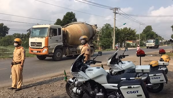 Nỗ lực đảm bảo an toàn giao thông khu vực biên giới