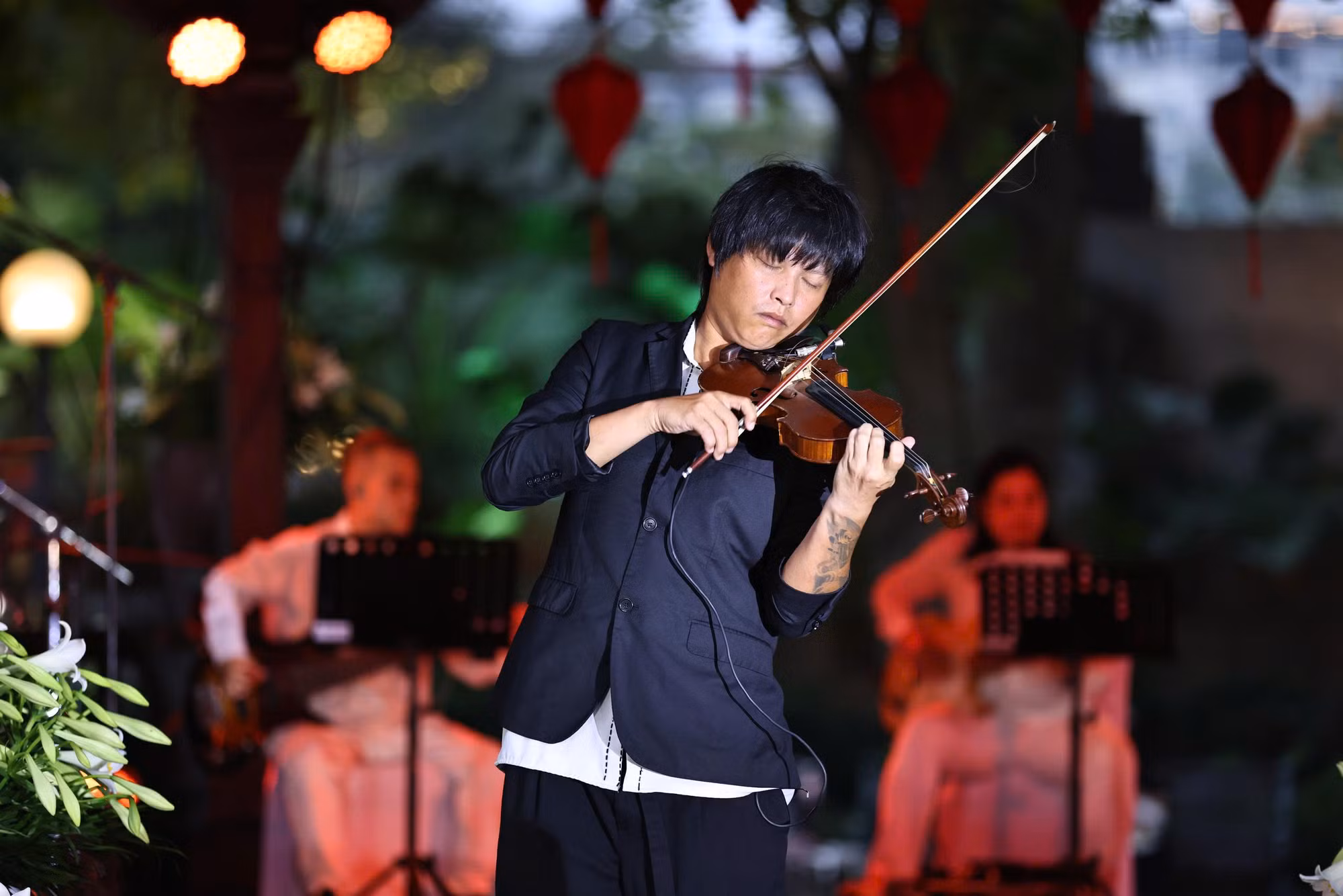 Ấn tượng cuối tuần khó quên với live concert “Hà Nội bình yên” -0