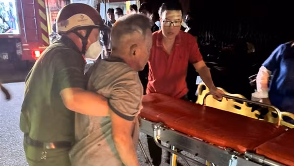 Hà Nội: Khen thưởng 7 cá nhân dũng cảm cứu người trong vụ cháy nhà dân