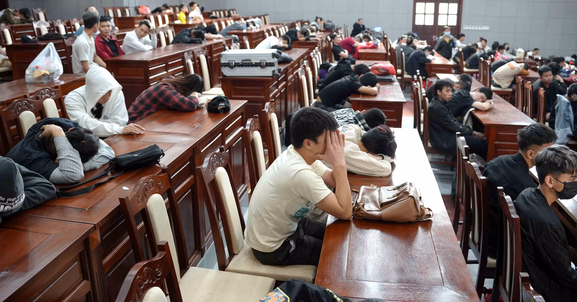 Tiếp nhận 344 công dân do Campuchia trao trả -0