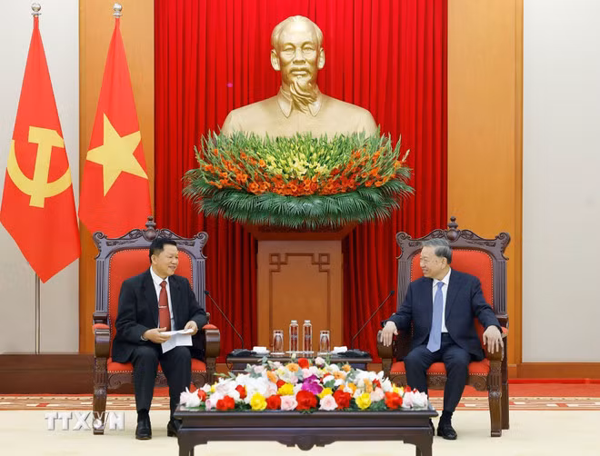 Tổng Bí thư Tô Lâm tiếp Bộ trưởng Bộ Công an Lào -0