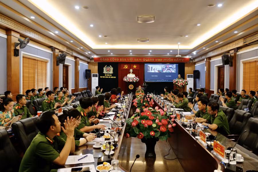 Chia sẻ kinh nghiệm quốc tế trong phòng, chống tội phạm xâm hại trẻ em trên không gian mạng -0
