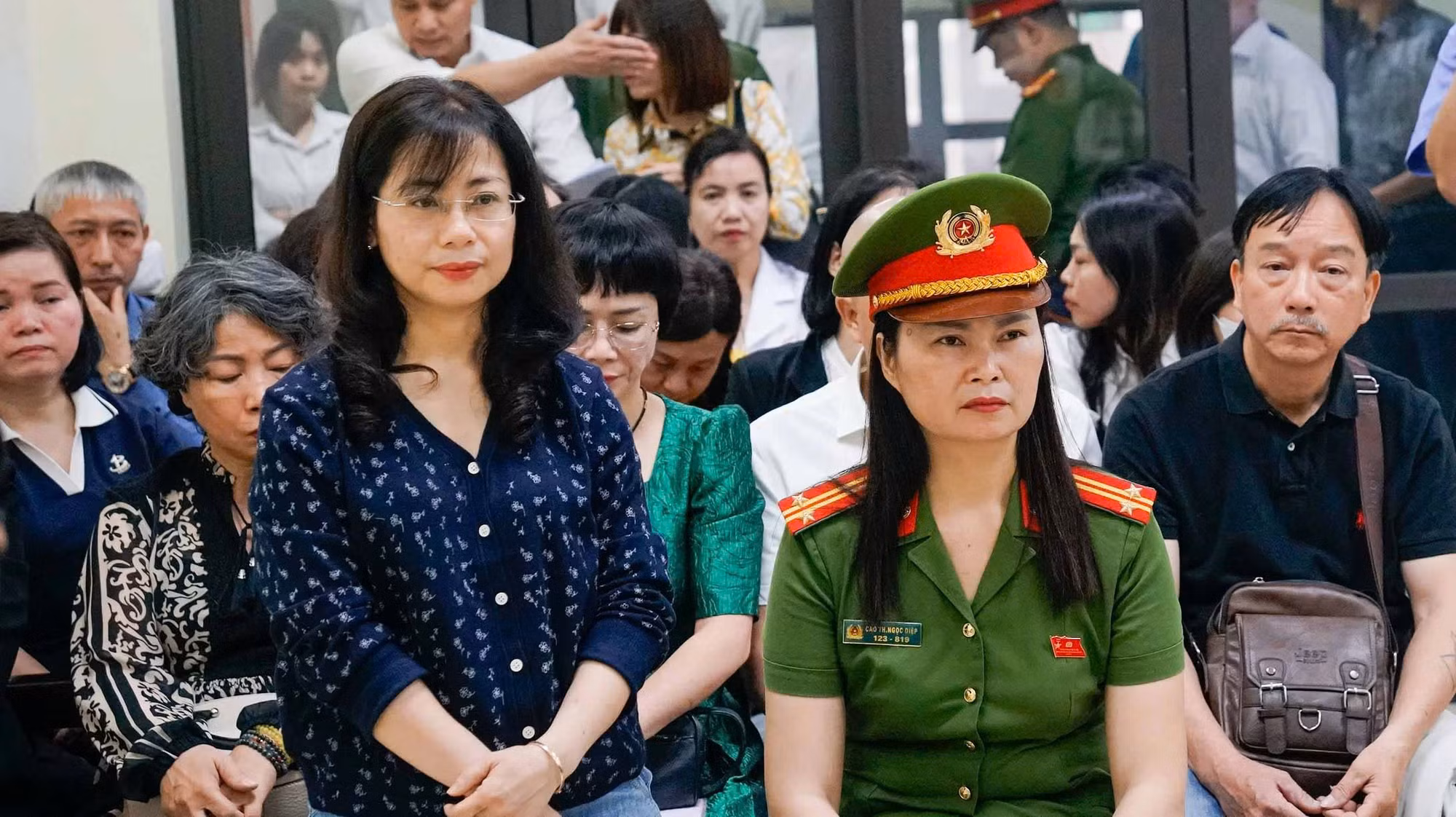 Cựu Hiệu trưởng Trường THCS Ba Đình bị tuyên phạt 36 tháng tù -0