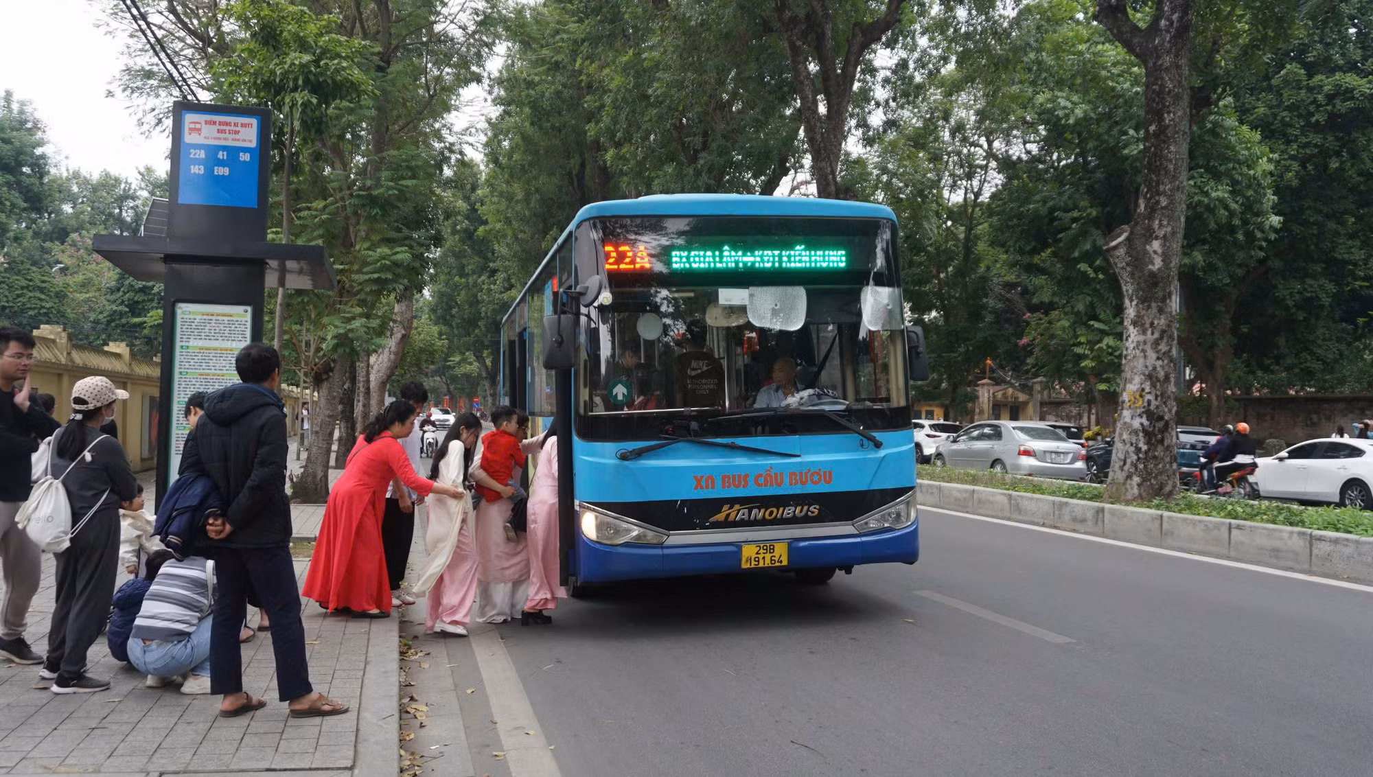Từ 1/4: Hà Nội điều chỉnh lộ trình hai tuyến buýt số 22 và 84 -0