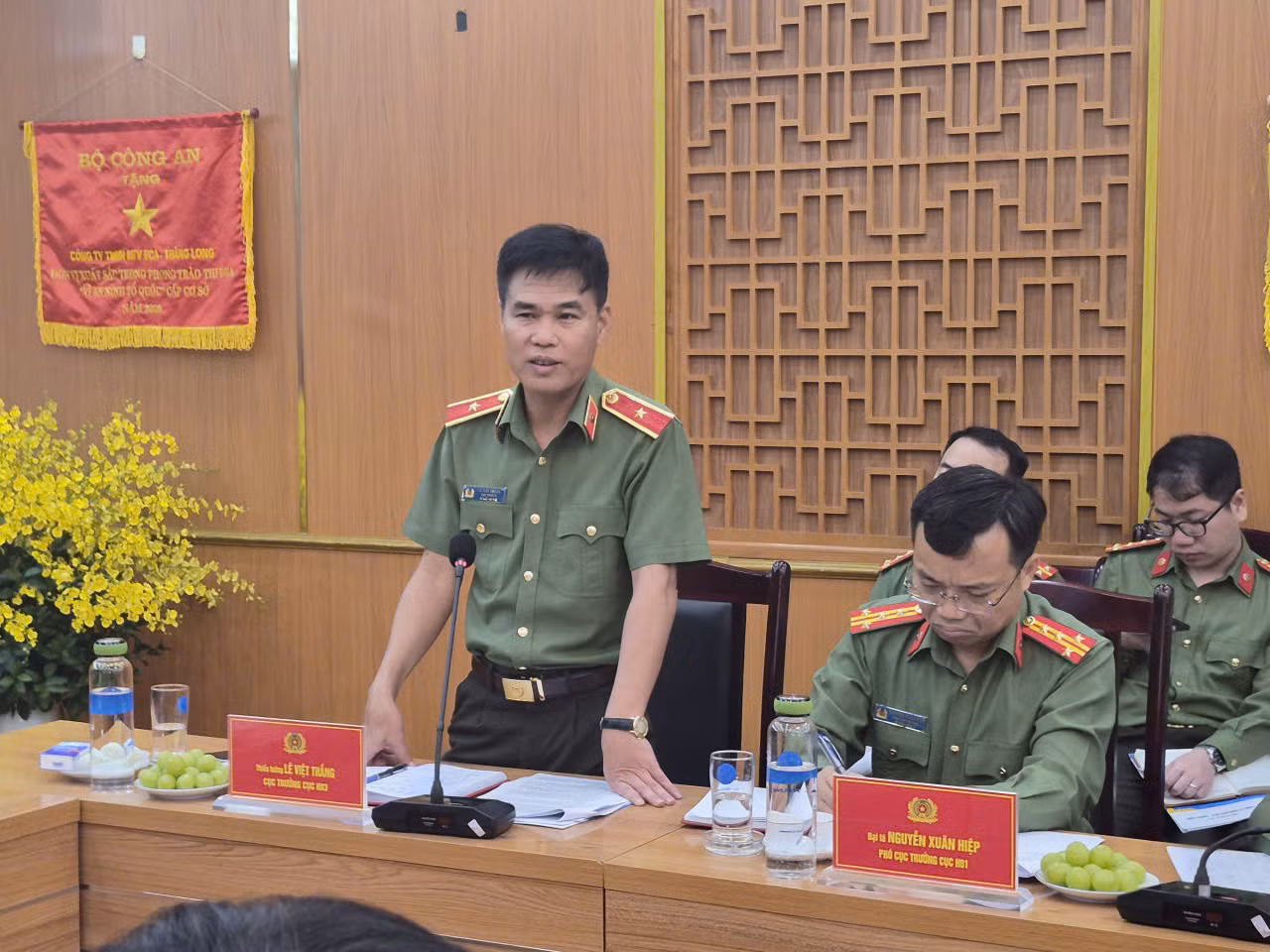 Bàn giải pháp phát triển doanh nghệp an ninh -0