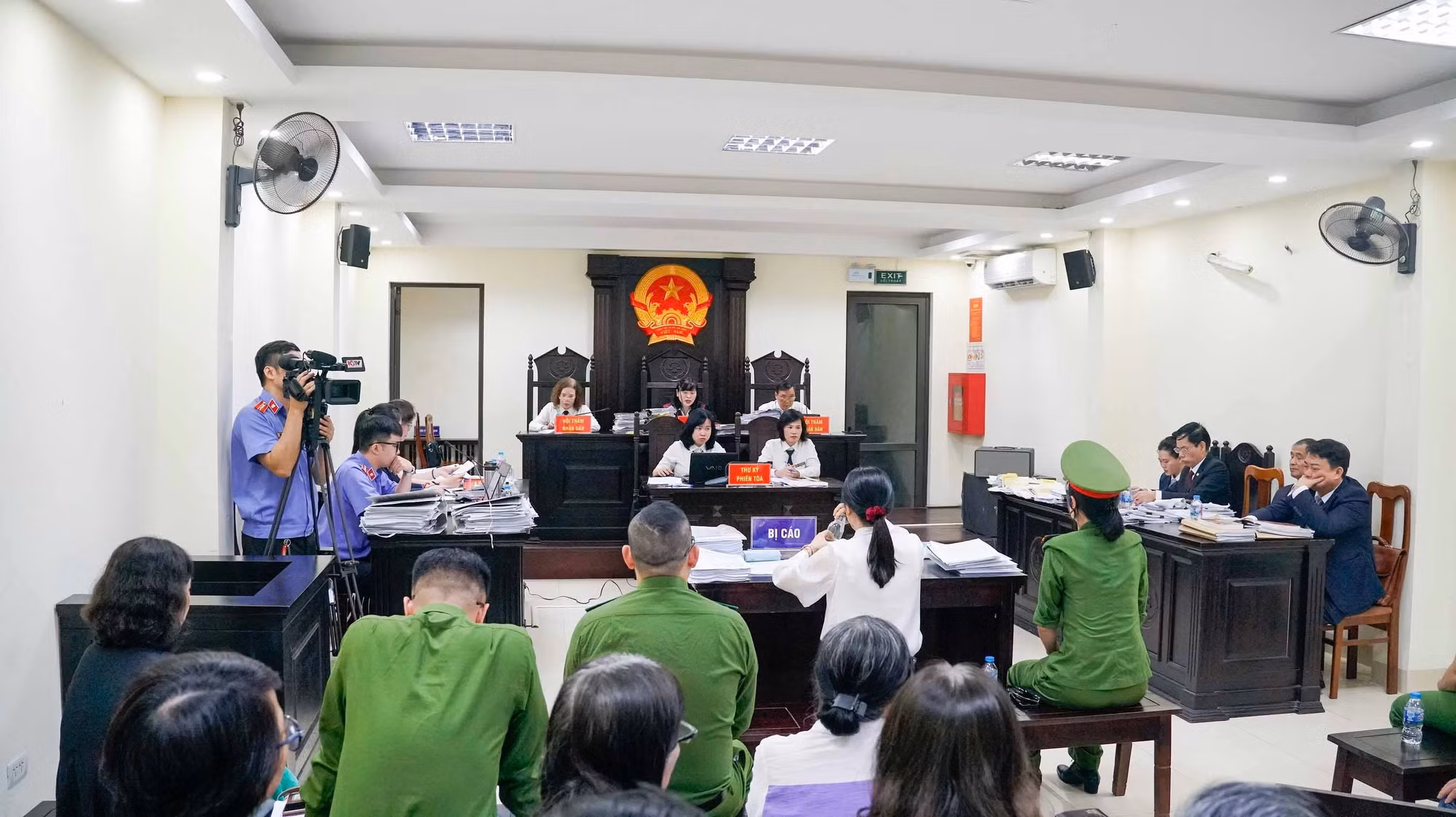 Xét xử cựu Hiệu trưởng và cựu Kế toán trưởng Trường THCS Ba Đình