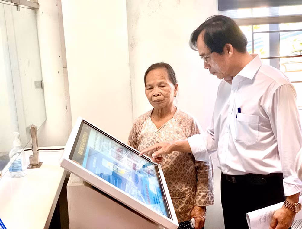Nâng cao chất lượng dịch vụ công trực tuyến để người dân thực sự được phục vụ -0