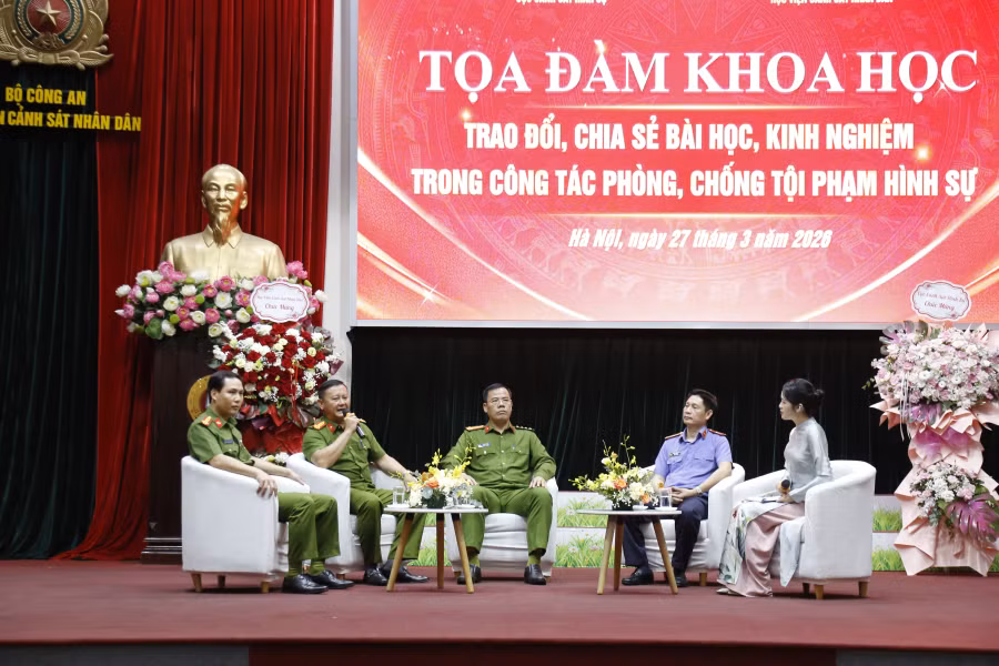 Truyền lửa nghề và chia sẻ kinh nghiệm phòng ngừa, trấn áp tội phạm từ sớm, từ xa -0