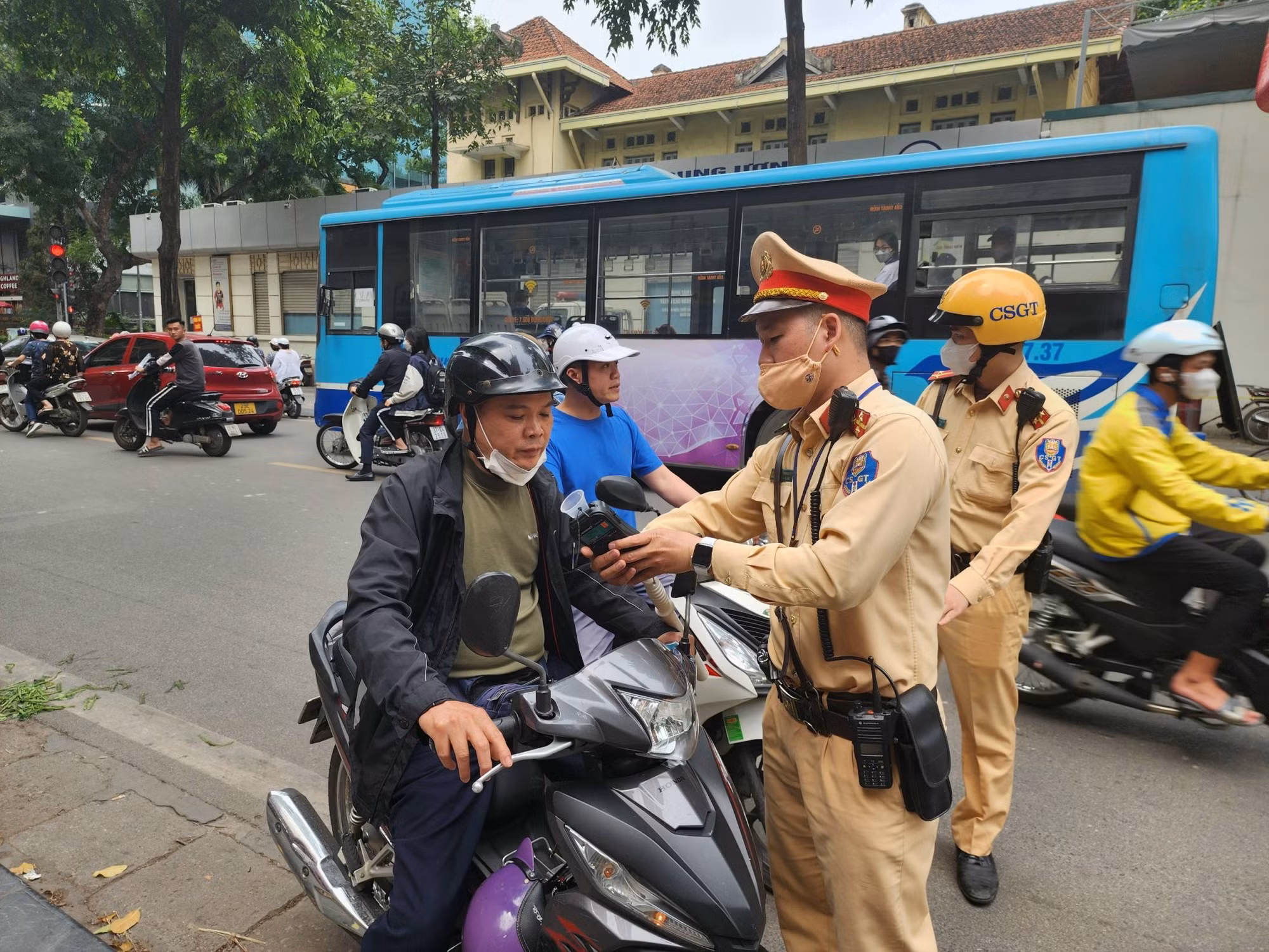 Cục Cảnh sát giao thông: Việc bãi bỏ Nghị định 100 không có nghĩa là dừng xử phạt vi phạm giao thông -0