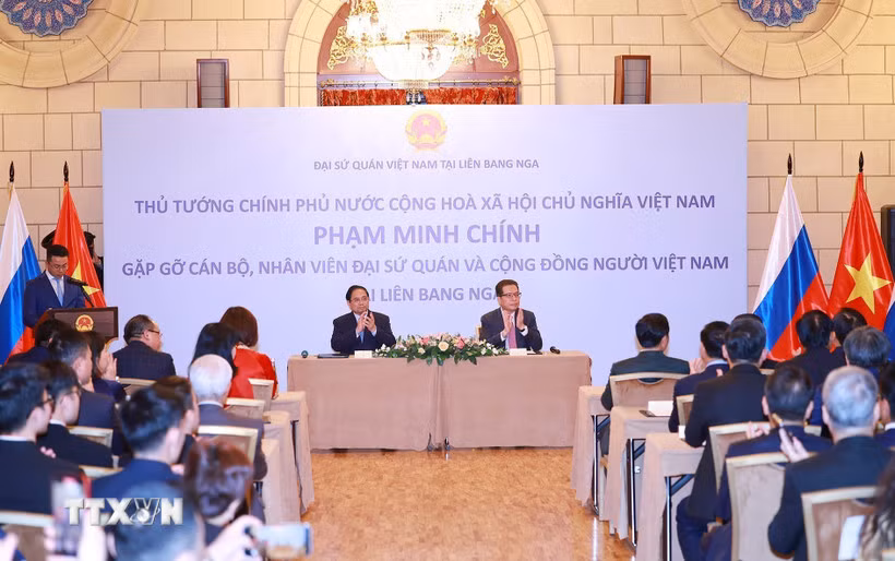 Thủ tướng Phạm Minh Chính gặp gỡ cộng đồng người Việt Nam tại LB Nga -0